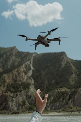 2.4G 5W Outdoor Super Drone Signal Booster 2,5 dB Hałasu I 1 μS Przesunięcia czasu opóźnienia